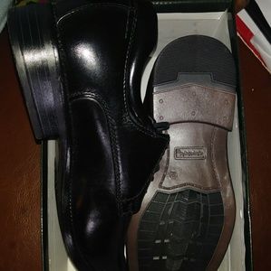 BOYS DRESS SHOES